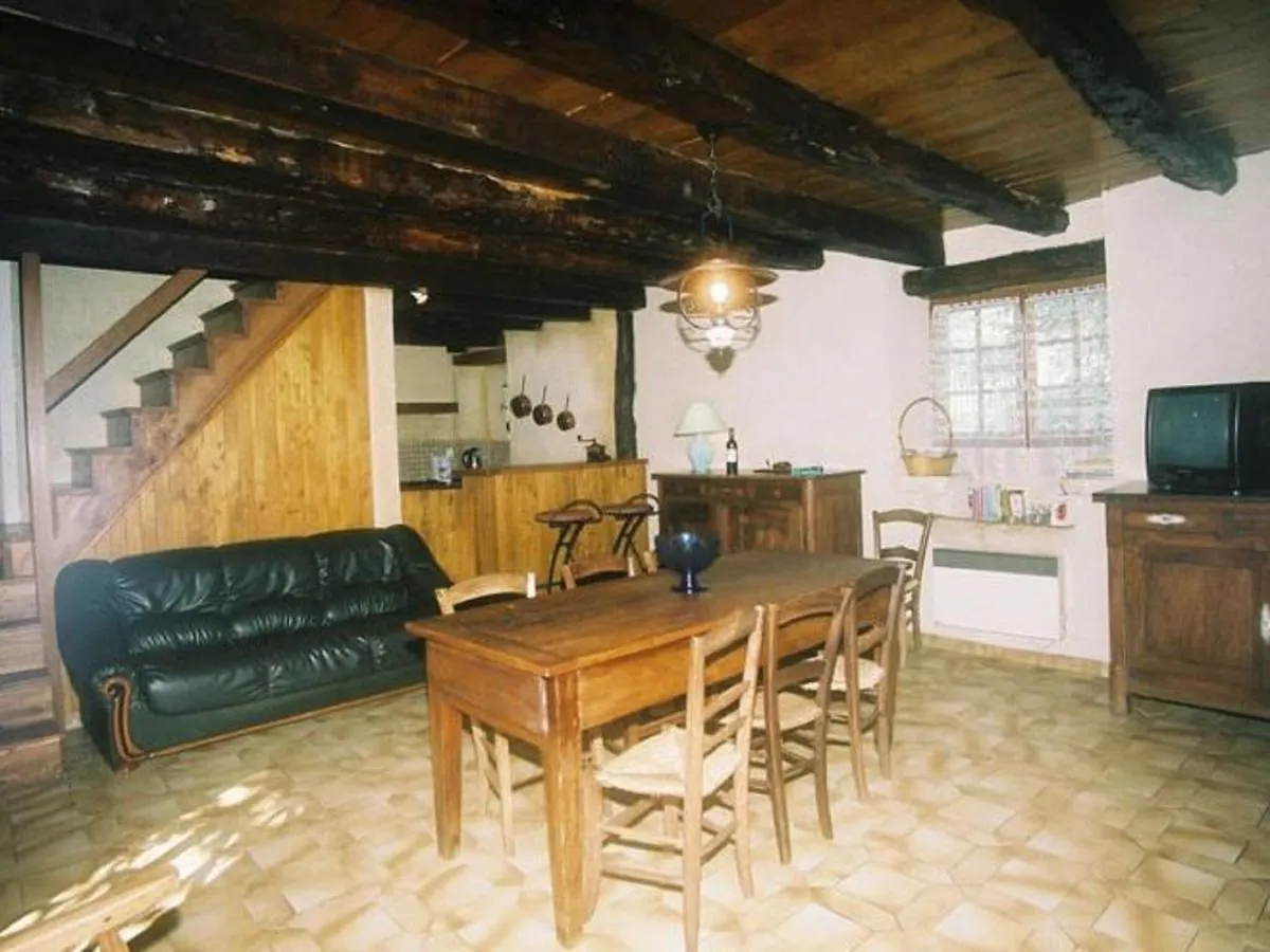 Cosy Holiday Home With Swimming Pool Lavercantière 0*,