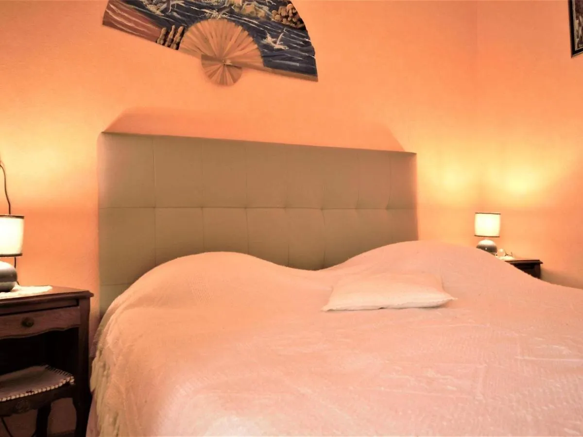 Cosy Holiday Home With Swimming Pool Lavercantiere
